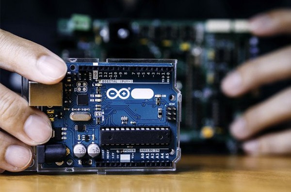 دوره آردوینو (Arduino)
